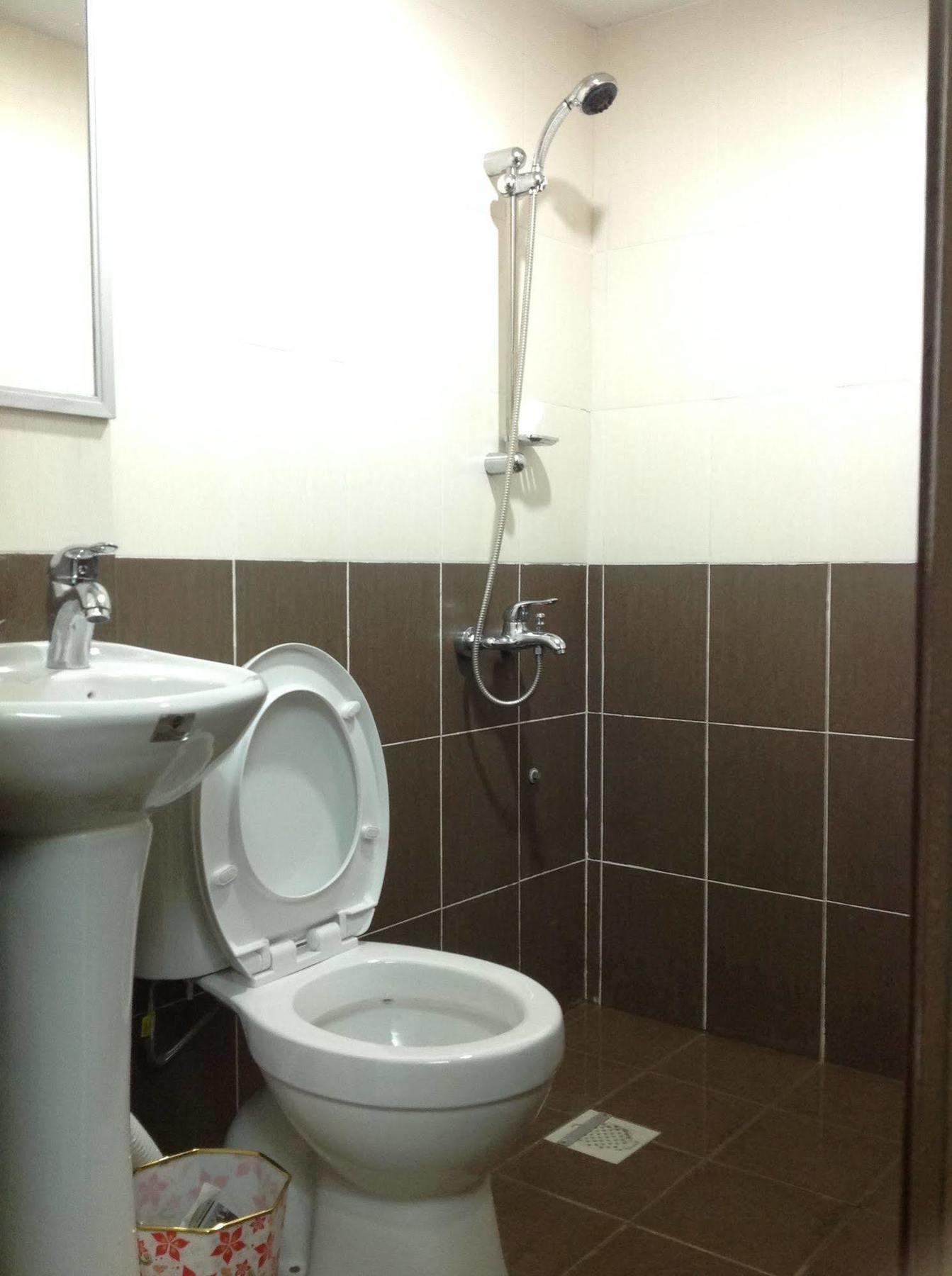 Silverwood Inn Мири Екстериор снимка