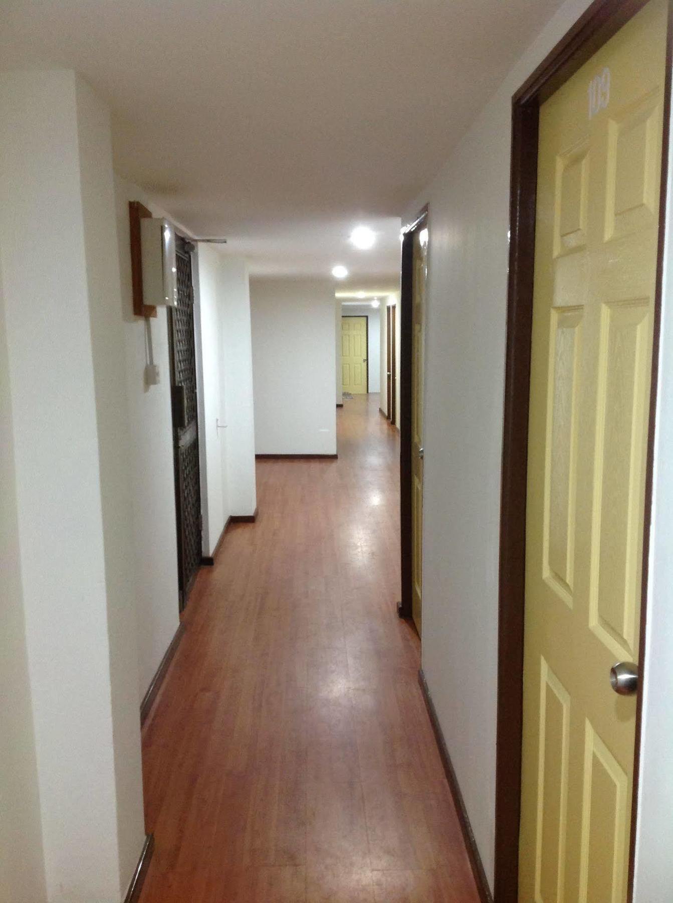 Silverwood Inn Мири Екстериор снимка